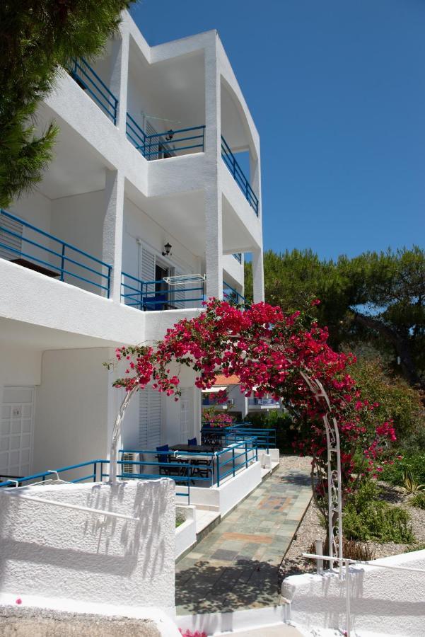 Christine Studios Poros Town Exterior photo